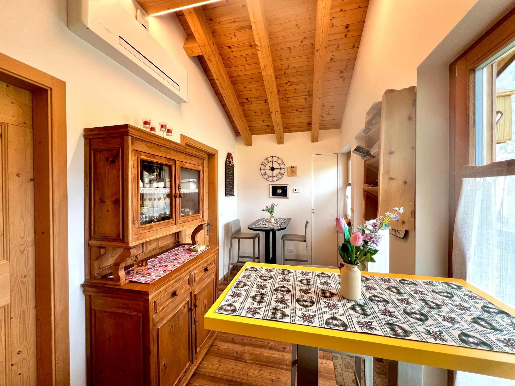 B&B Dalla Fattoria Della Patty Pieve Di Ledro Exterior foto