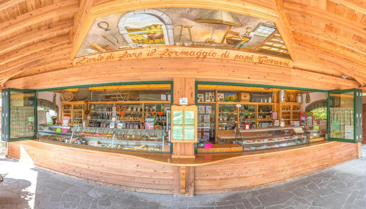 B&B Dalla Fattoria Della Patty Pieve Di Ledro Exterior foto